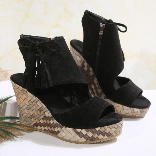 Genoveva | Wedge Sandals with Tassel Detail
