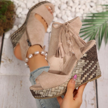 Genoveva | Wedge Sandals with Tassel Detail