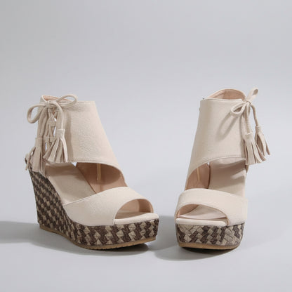 Genoveva | Wedge Sandals with Tassel Detail