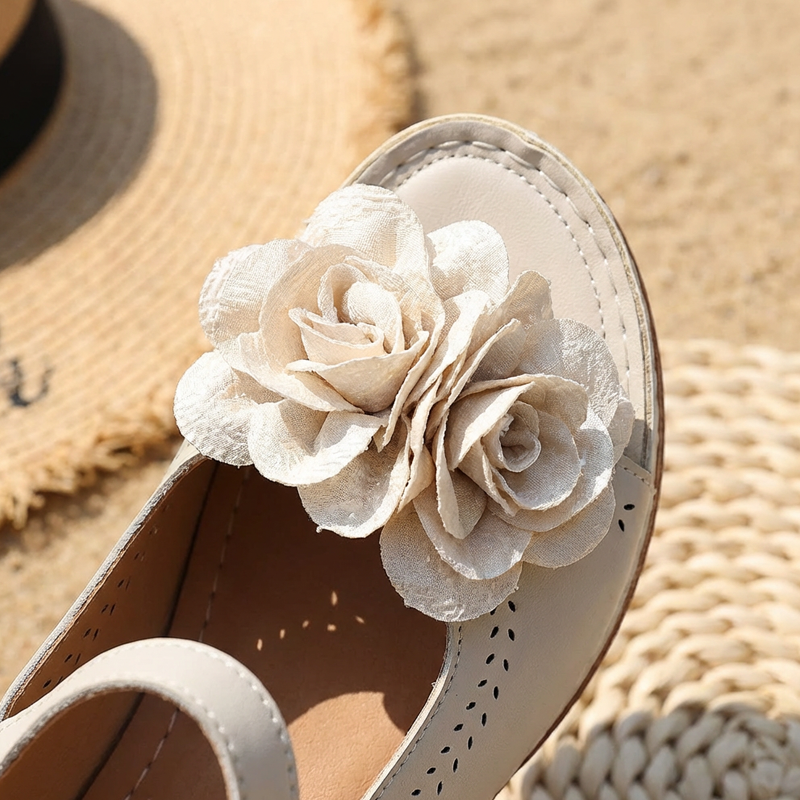 Therese | Sandals with Block Heel and 3D Floral Applique