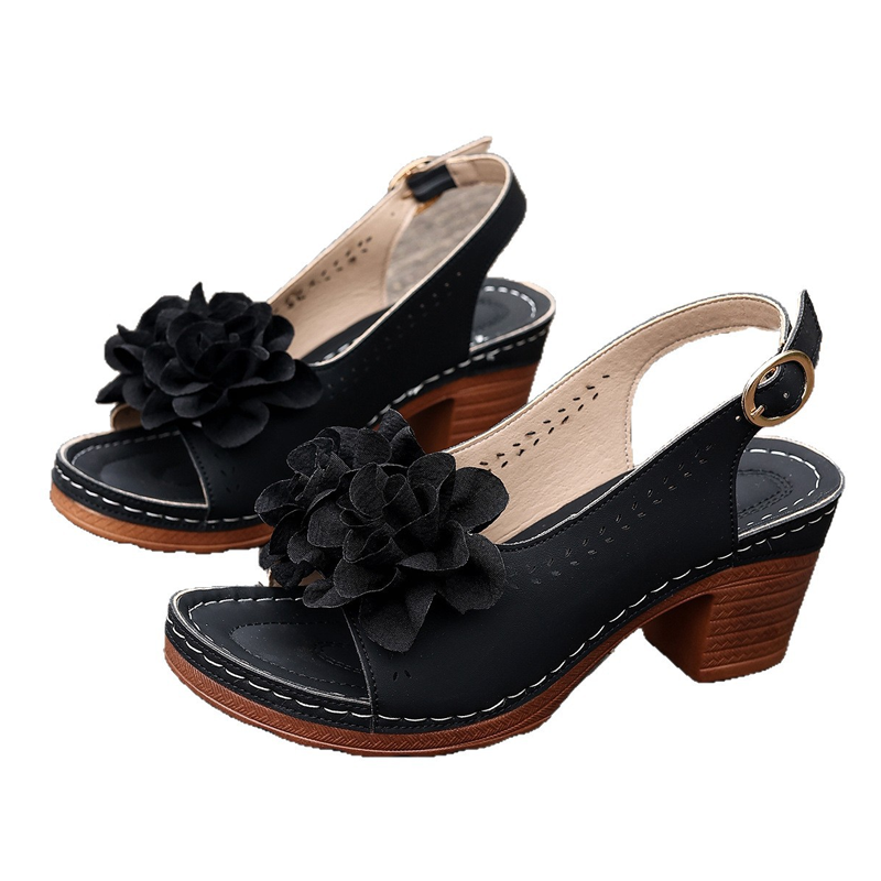 Therese | Sandals with Block Heel and 3D Floral Applique
